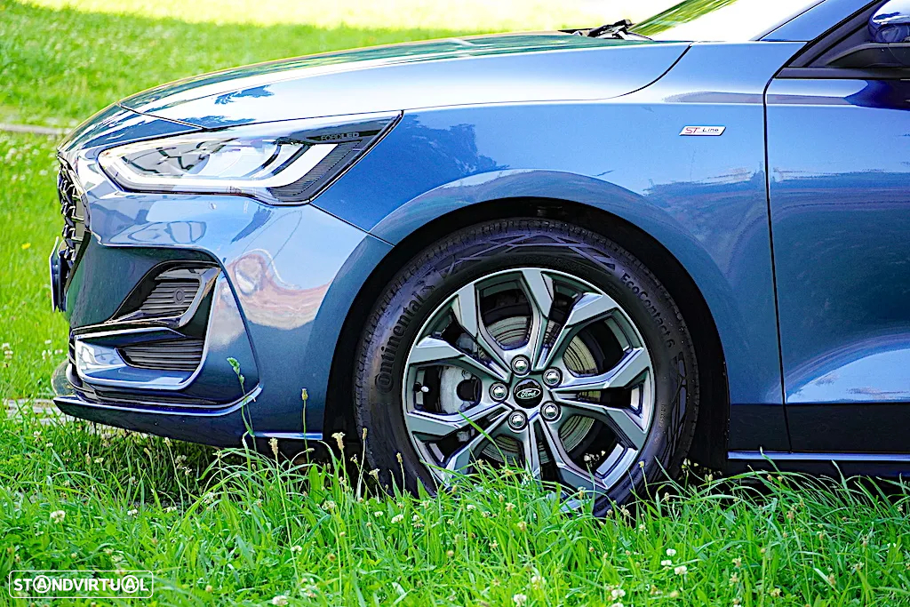 Ford Focus SW 1.0 EcoBoost MHEV ST-Line - 4