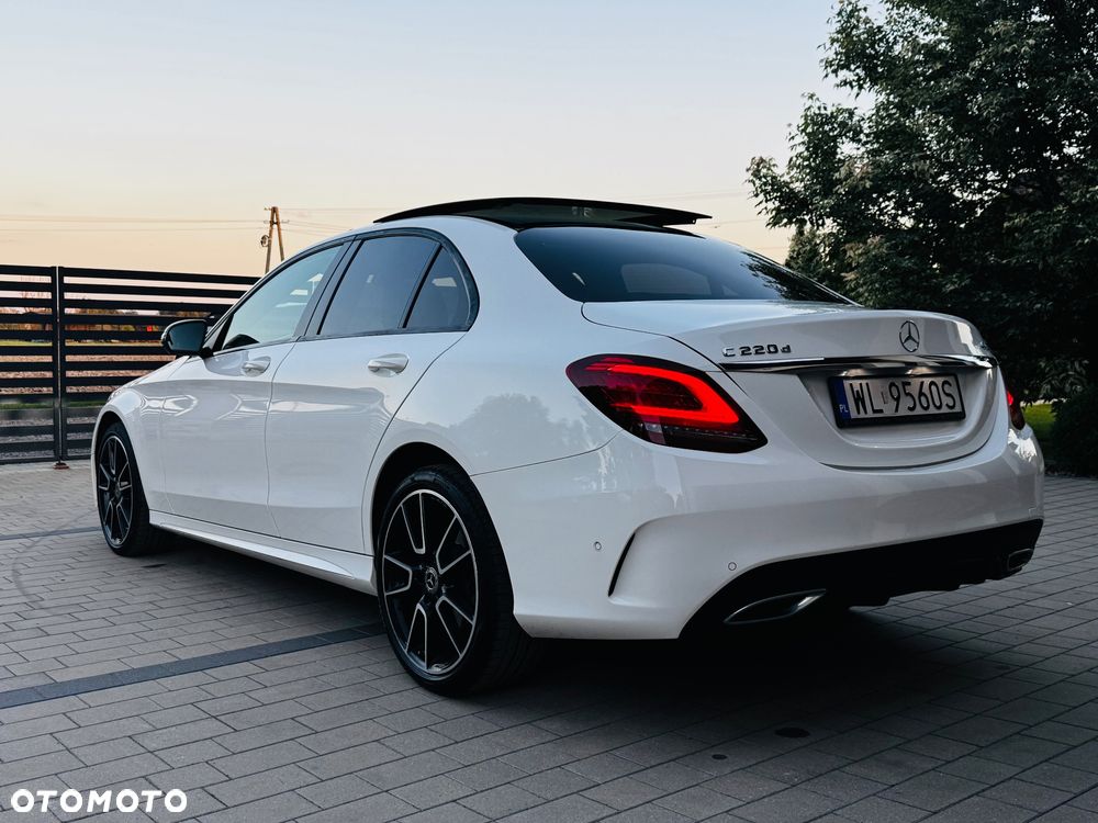 Mercedes-Benz Klasa C 220 d 4MATIC 9G-TRONIC - 13