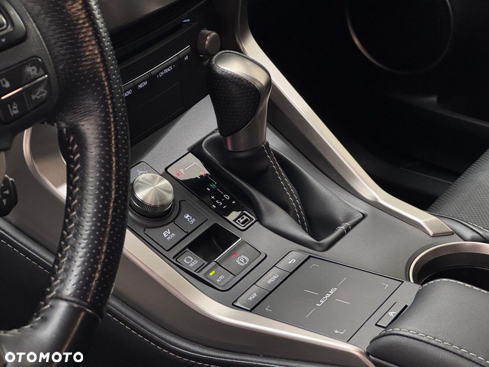 Lexus NX - 9
