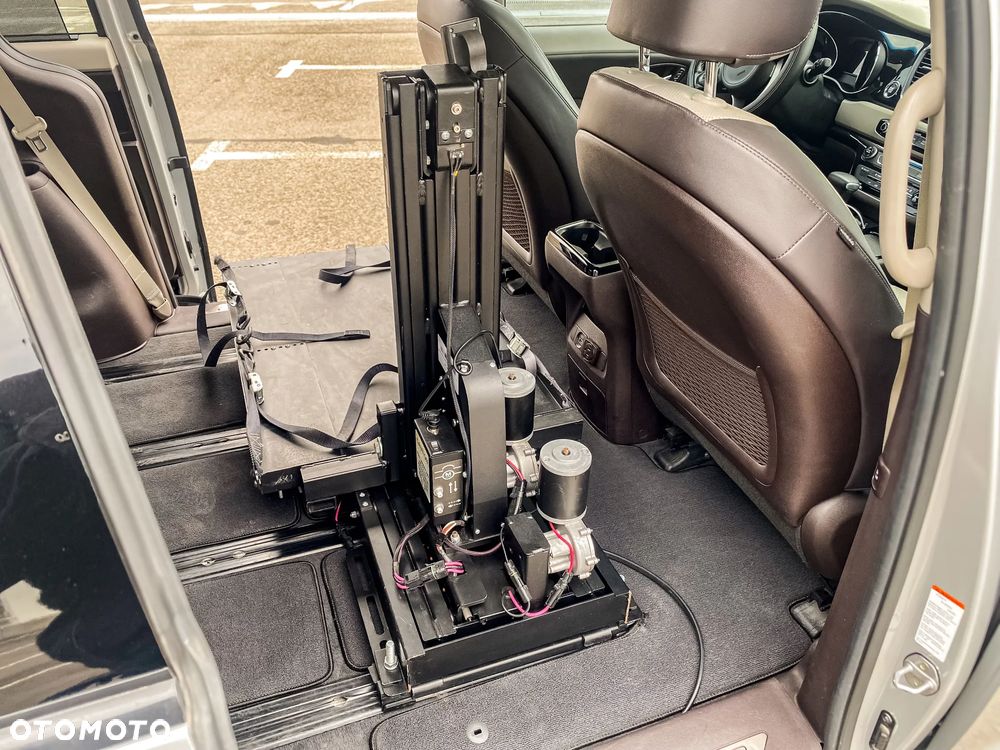 Chrysler Pacifica - 12