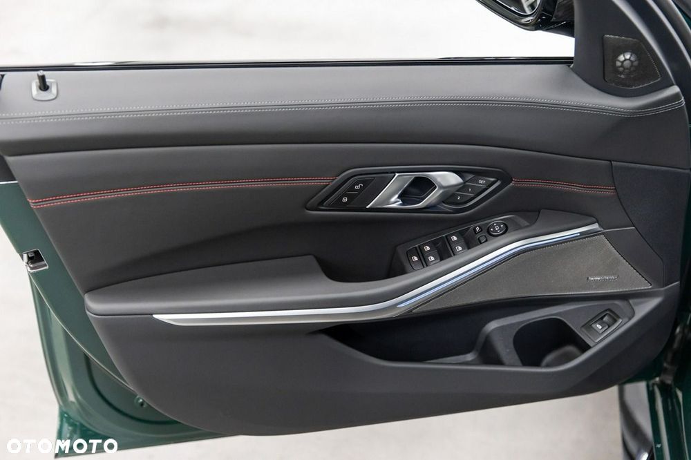 BMW M3 CS xDrive sport - 33