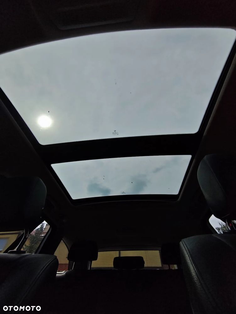 BMW Seria 5 525d xDrive Luxury Line - 4
