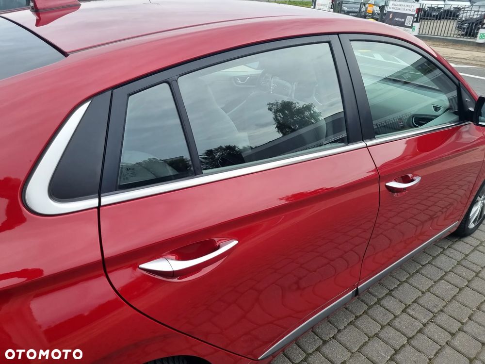 Hyundai IONIQ Hybrid Premium - 33