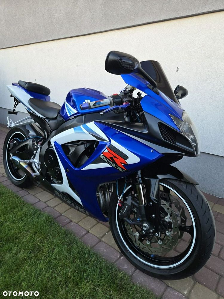 Suzuki GSX-R - 1