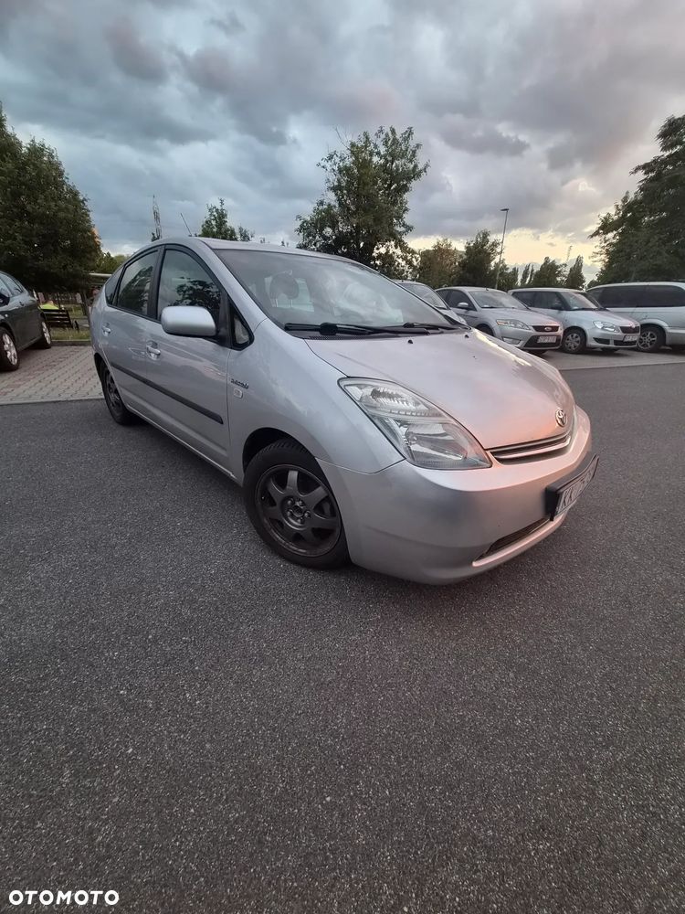Toyota Prius 1.5 VVT-i Prestige - 2