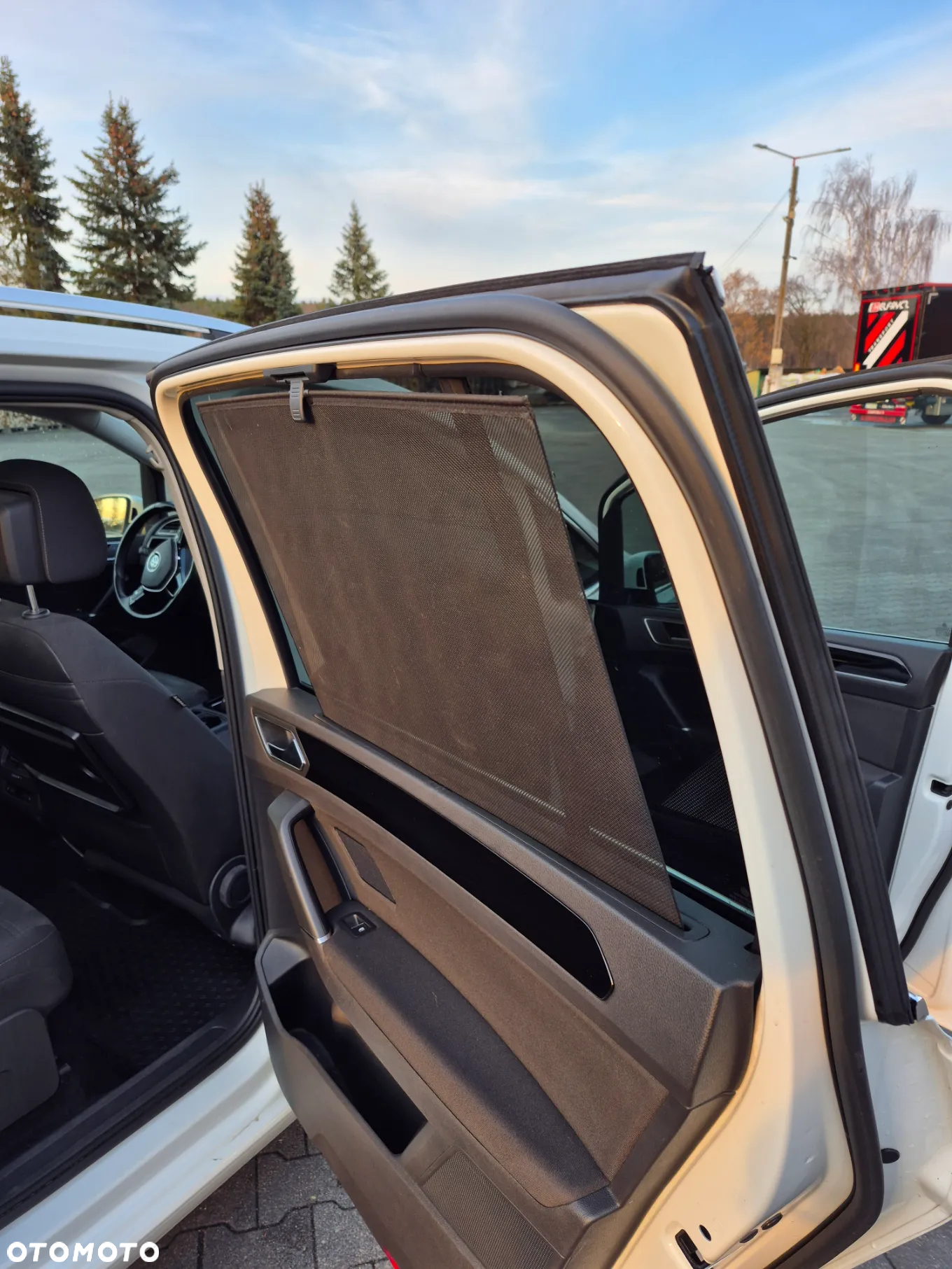 Volkswagen Touran - 21
