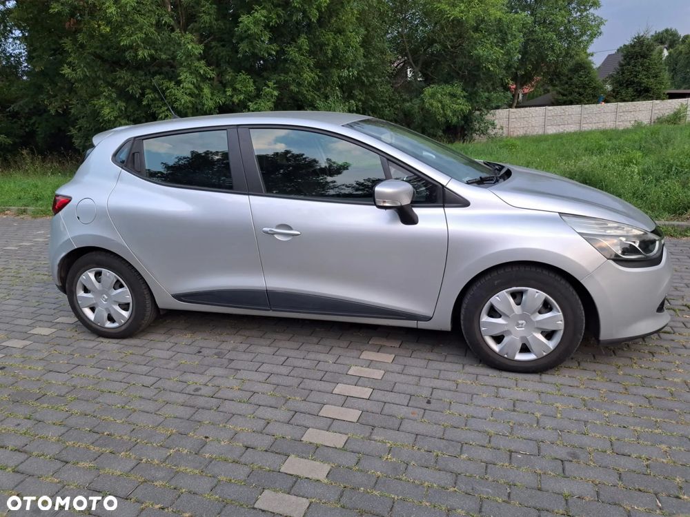 Renault Clio 1.2 16V Life - 3
