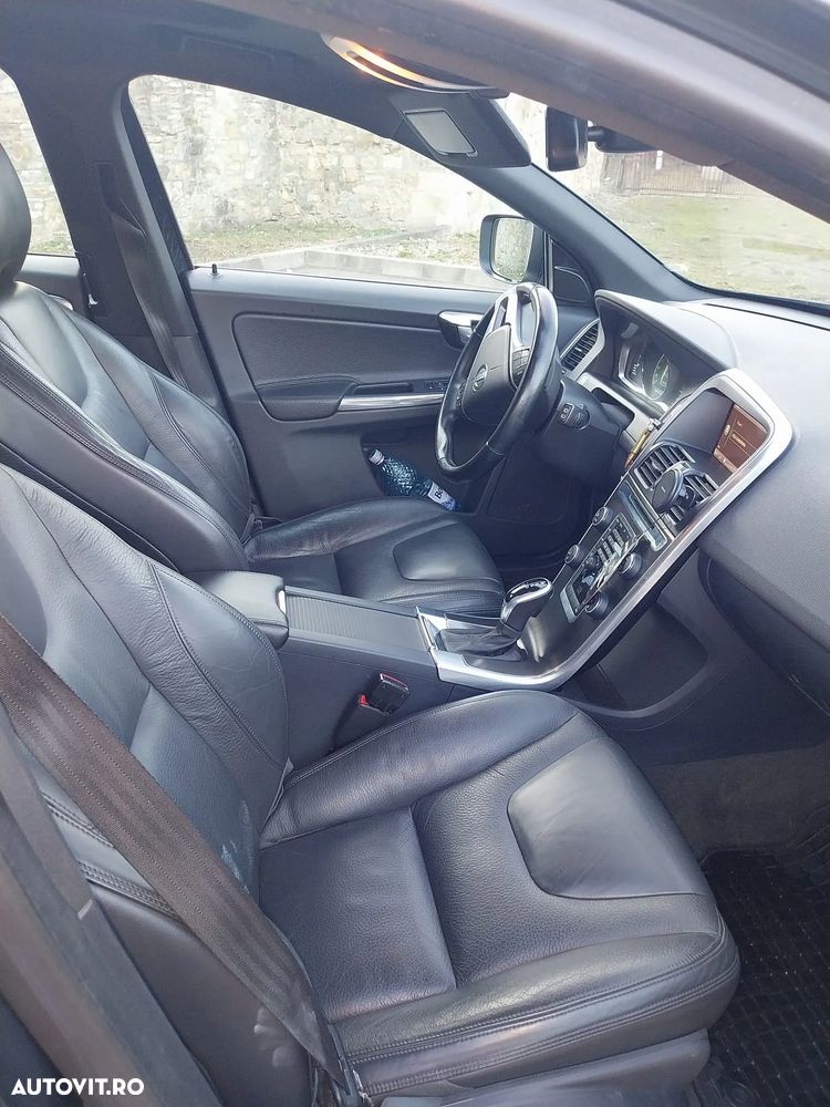 Volvo XC 60 D4 AWD Geartronic Edition Pro - 5