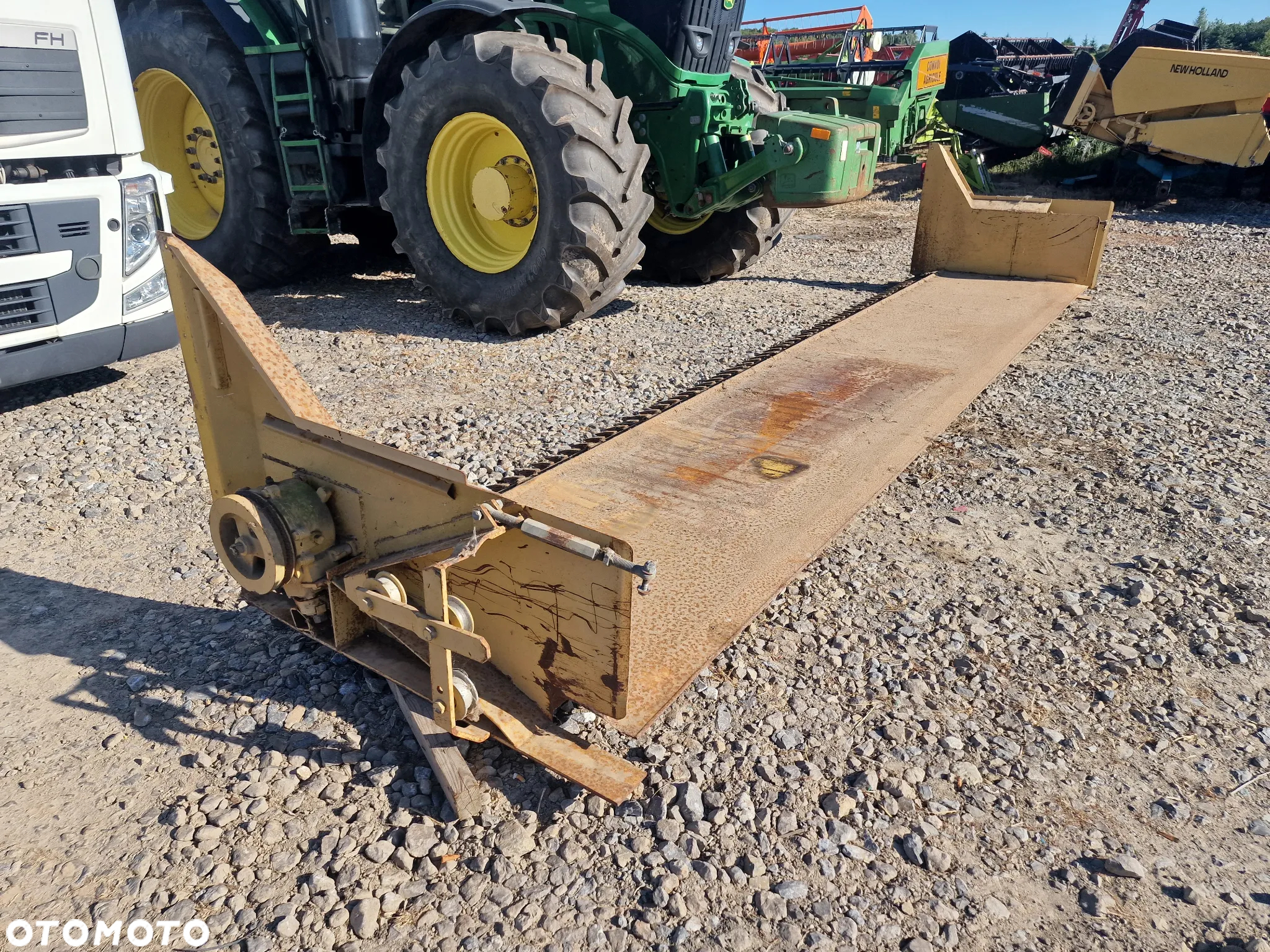New Holland TX64, 5.18m, stół do rzepaku - 5