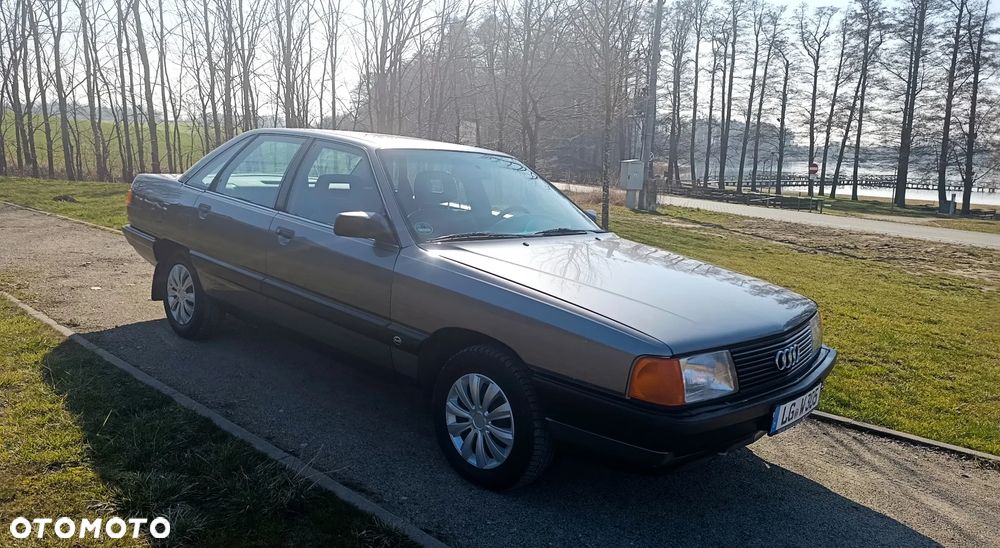 Audi 100 2.0 E - 8