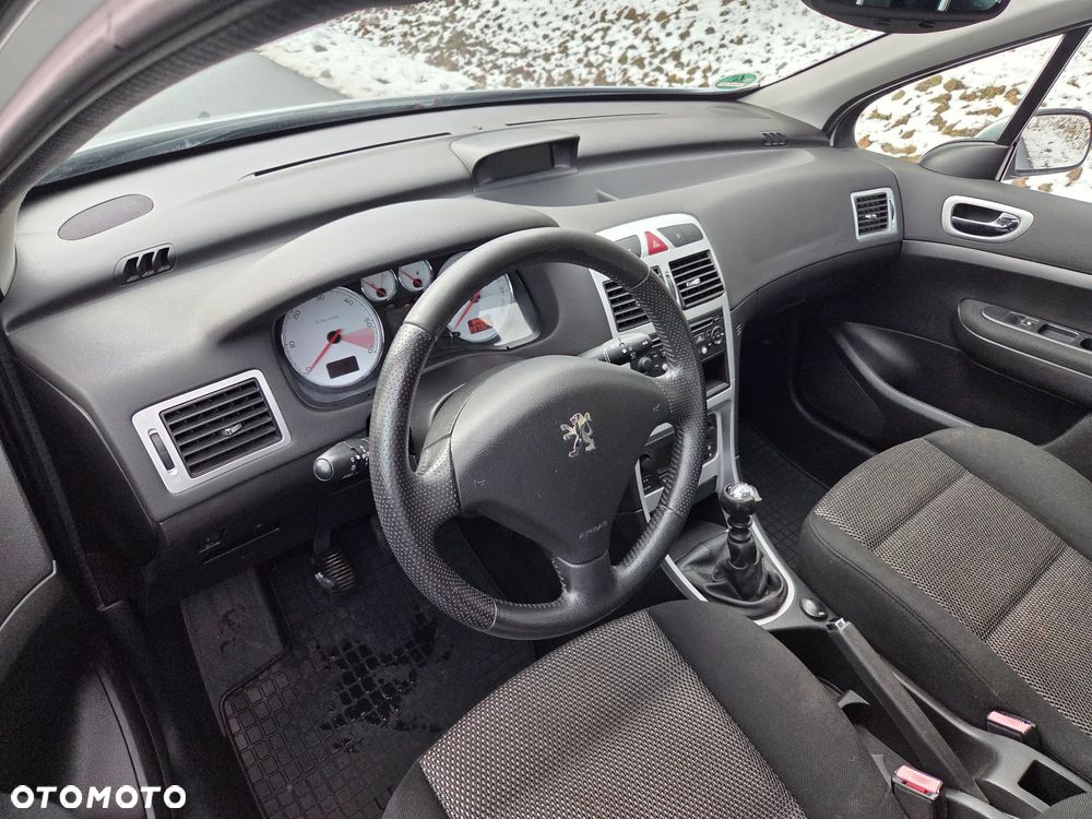 Peugeot 307 HDi 135 Tendance - 10