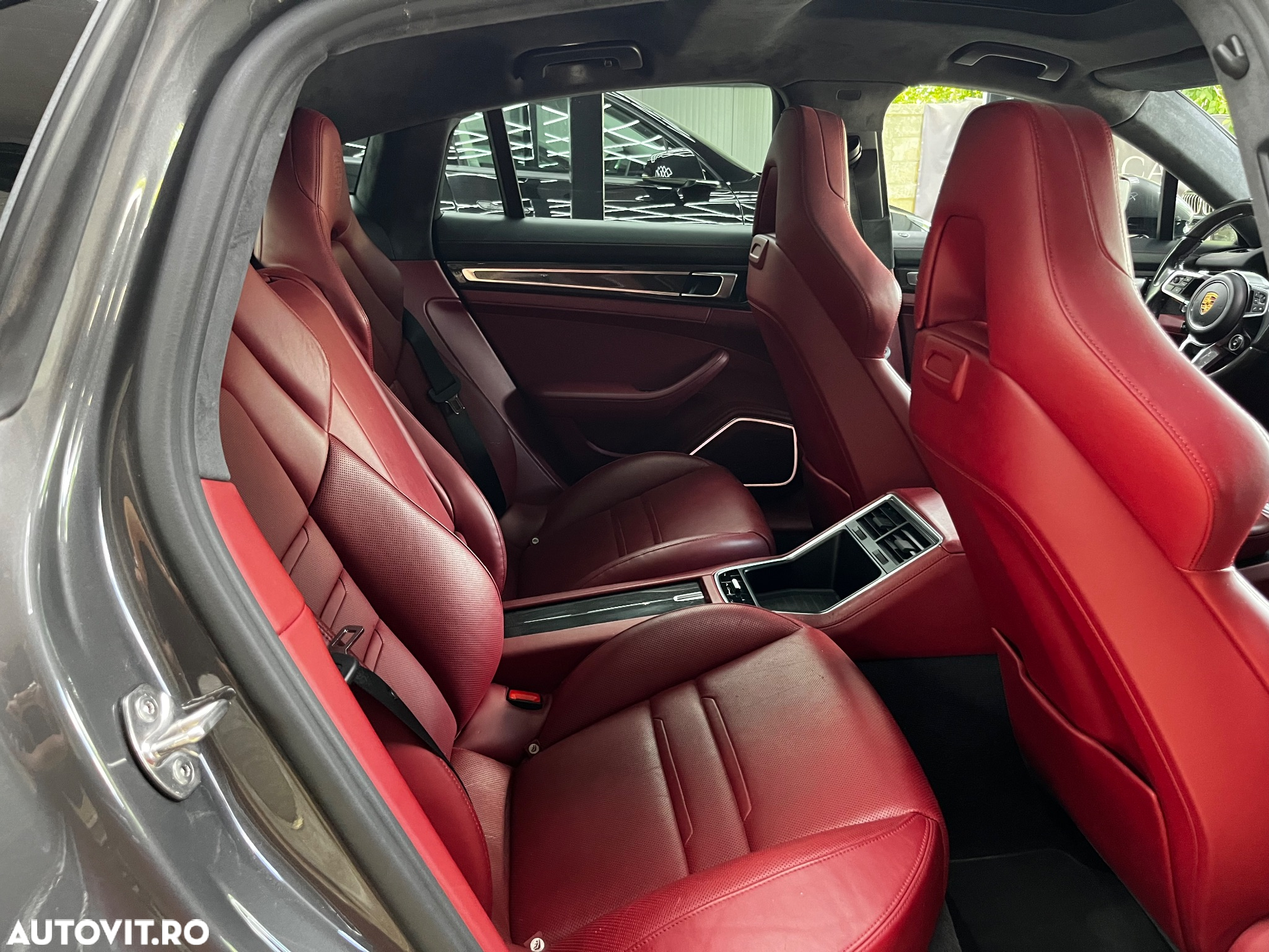 Porsche Panamera - 36