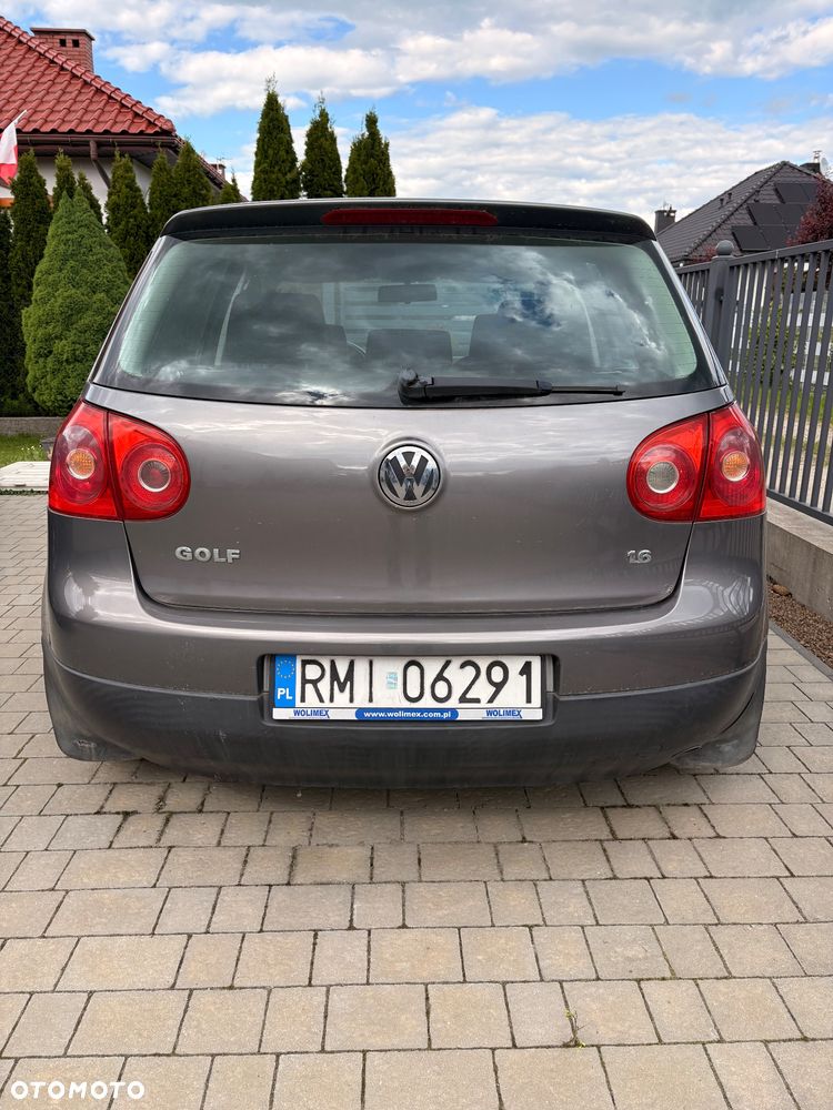Volkswagen Golf 1.6 Trendline - 5