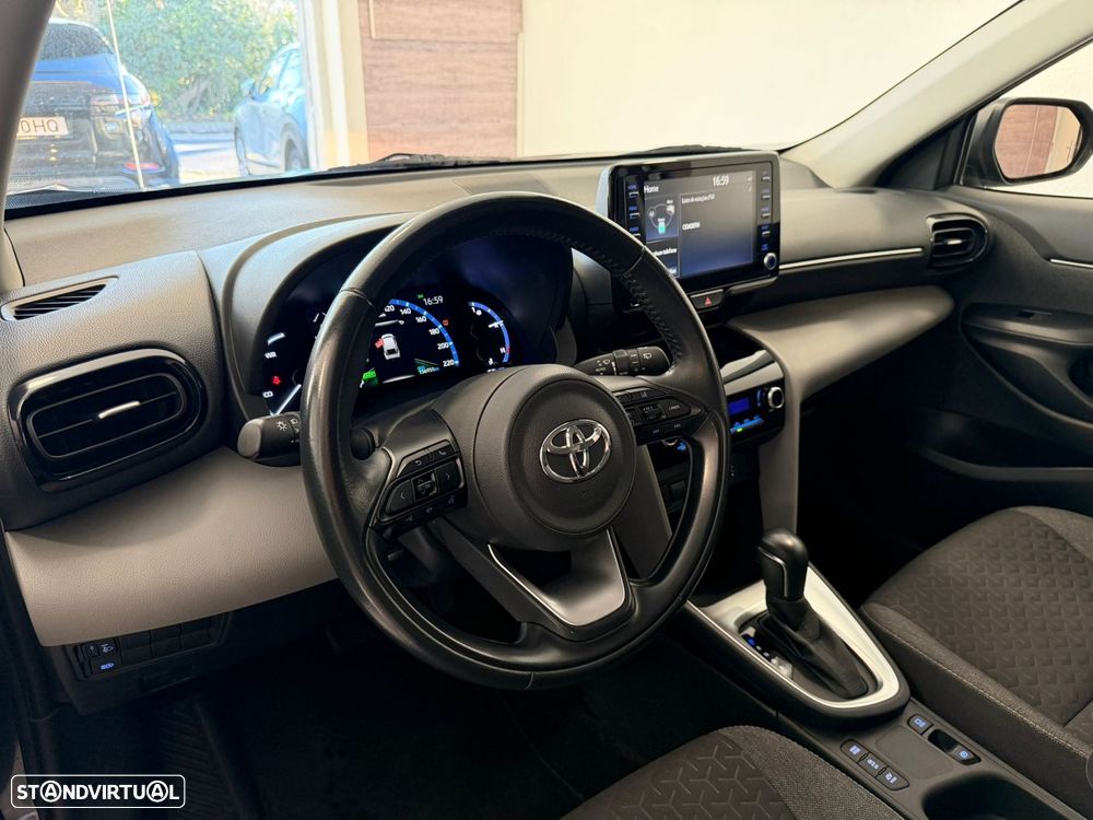 Toyota Yaris Cross 1.5 HDF Comfort Plus - 10