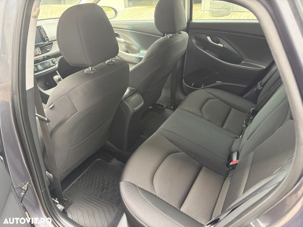 Hyundai i30 1.4 T-GDi 140CP 5DR 7DCT Exclusive - 11