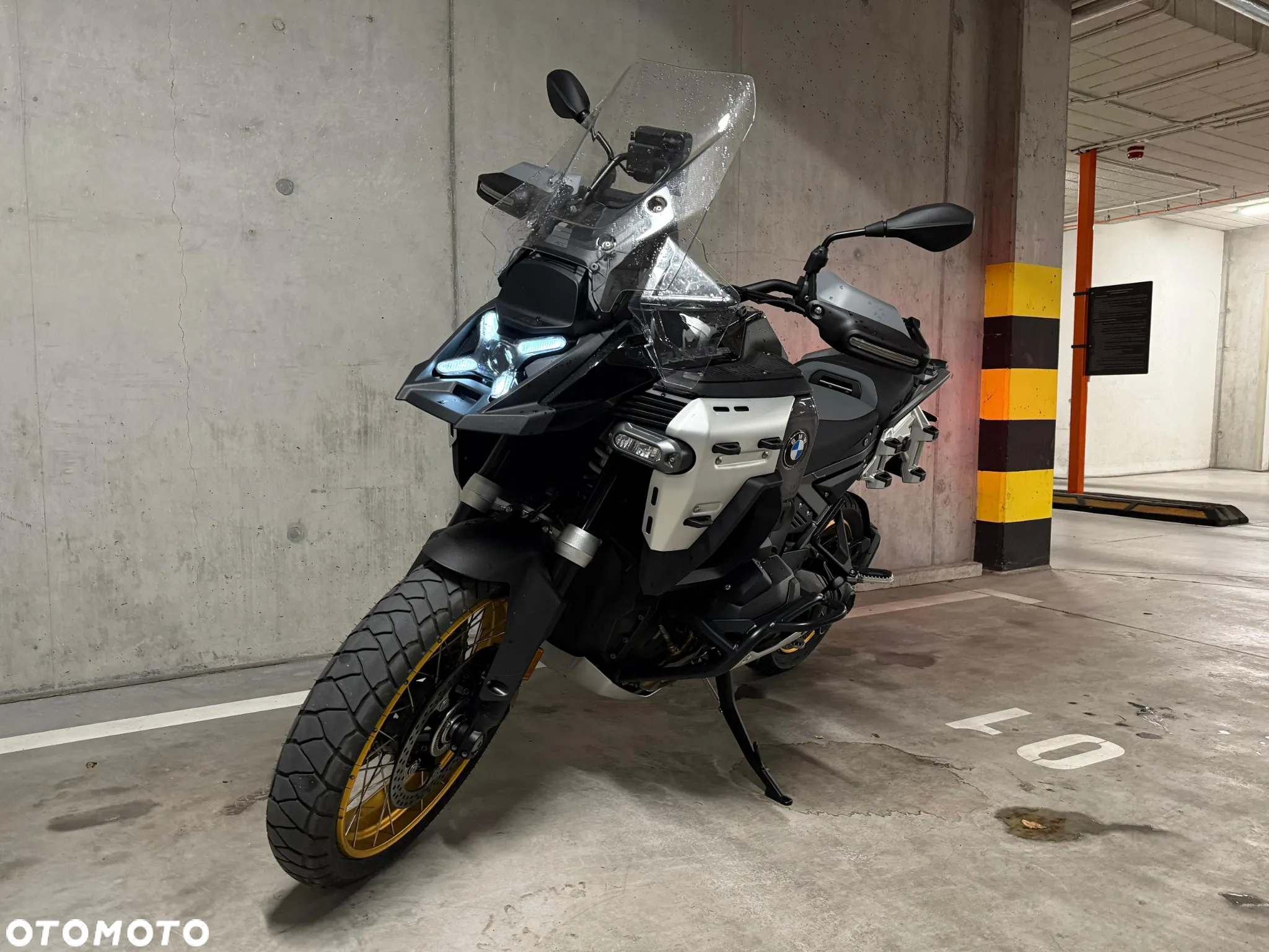 BMW Adventure