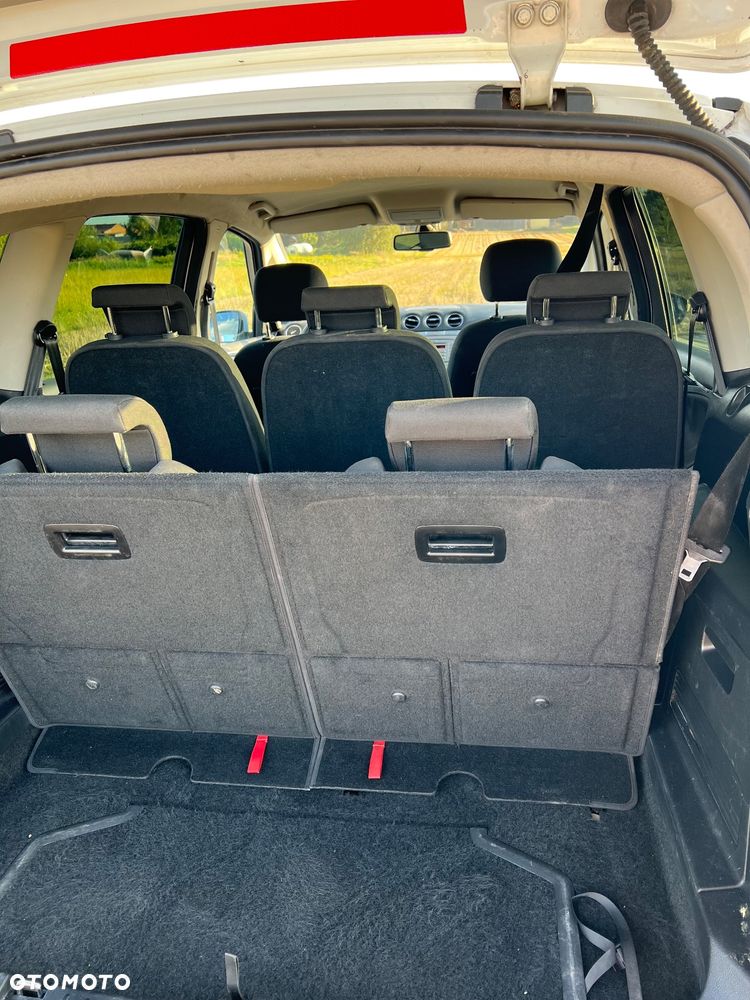 Ford S-Max - 8