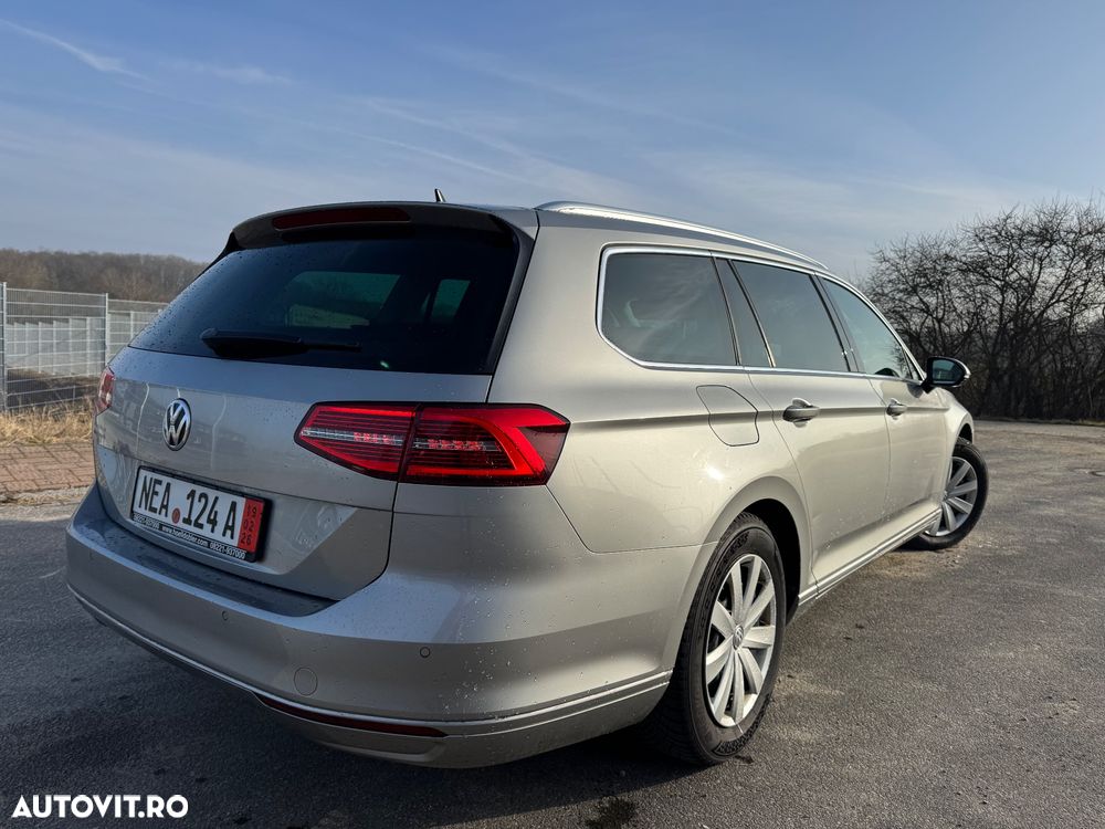 Volkswagen Passat 2.0 TDI SCR Comfortline - 16