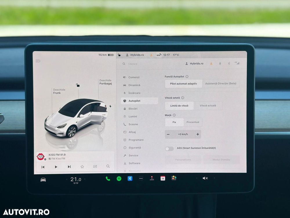 Tesla Model Y Long Range Dual Motor AWD - 30