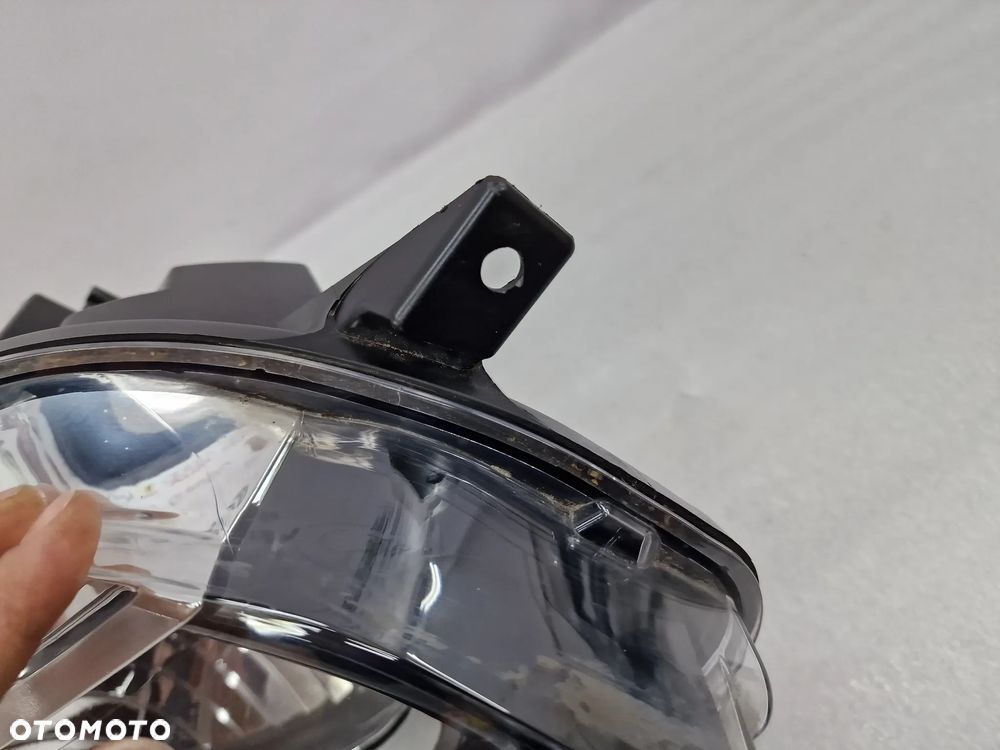 RENAULT TWINGO 3 III 14- PRAWA LAMPA PRZEDNIA PRZÓD , NR 260105419R , NR AUKCJI LA202 - 14