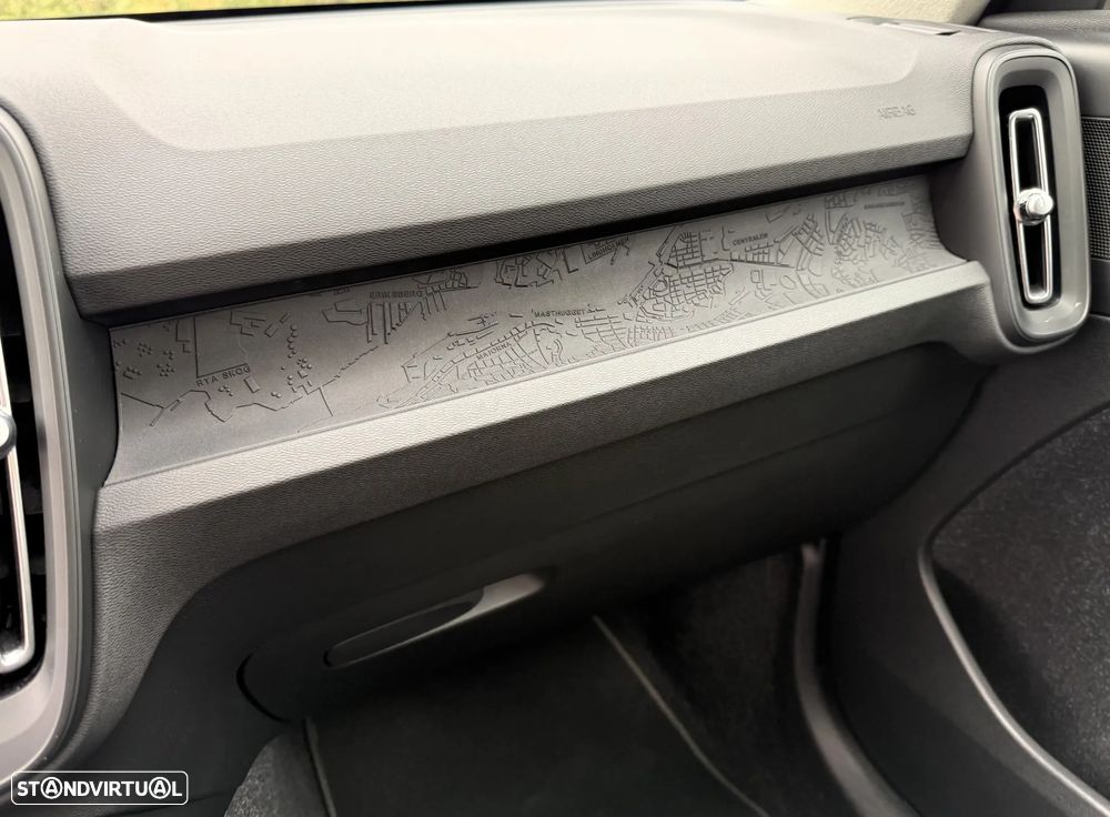 Volvo XC 40 1.5 T2 Momentum - 31