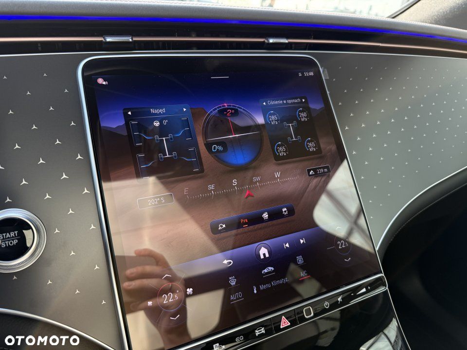 Mercedes-Benz EQE - 24