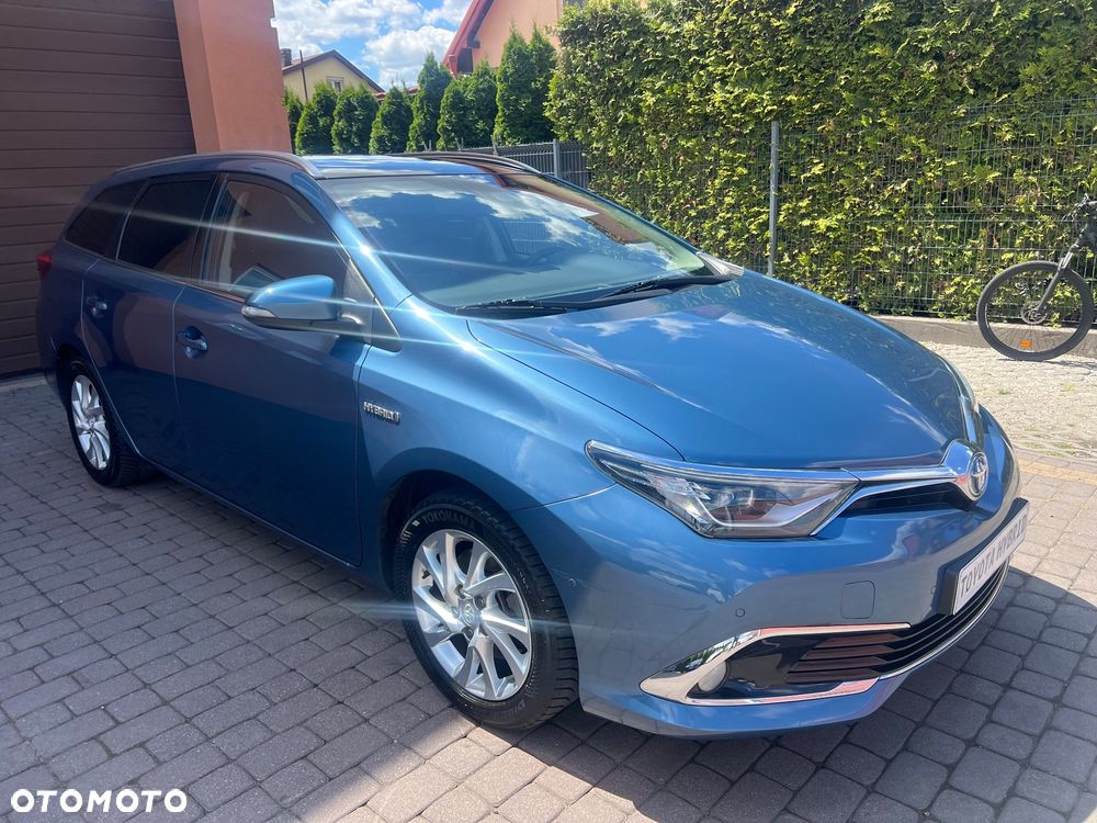 Toyota Auris 1.8 HSD Prestige - 2