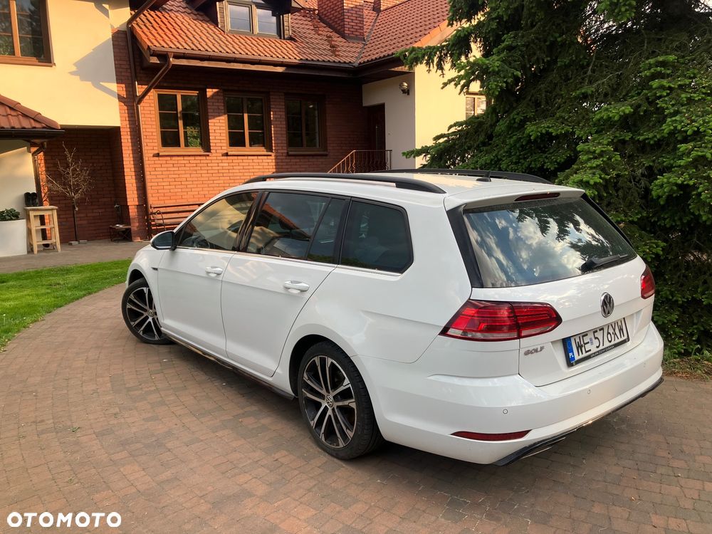 Volkswagen Golf 1.5 eTSI EVO R-Line DSG - 4