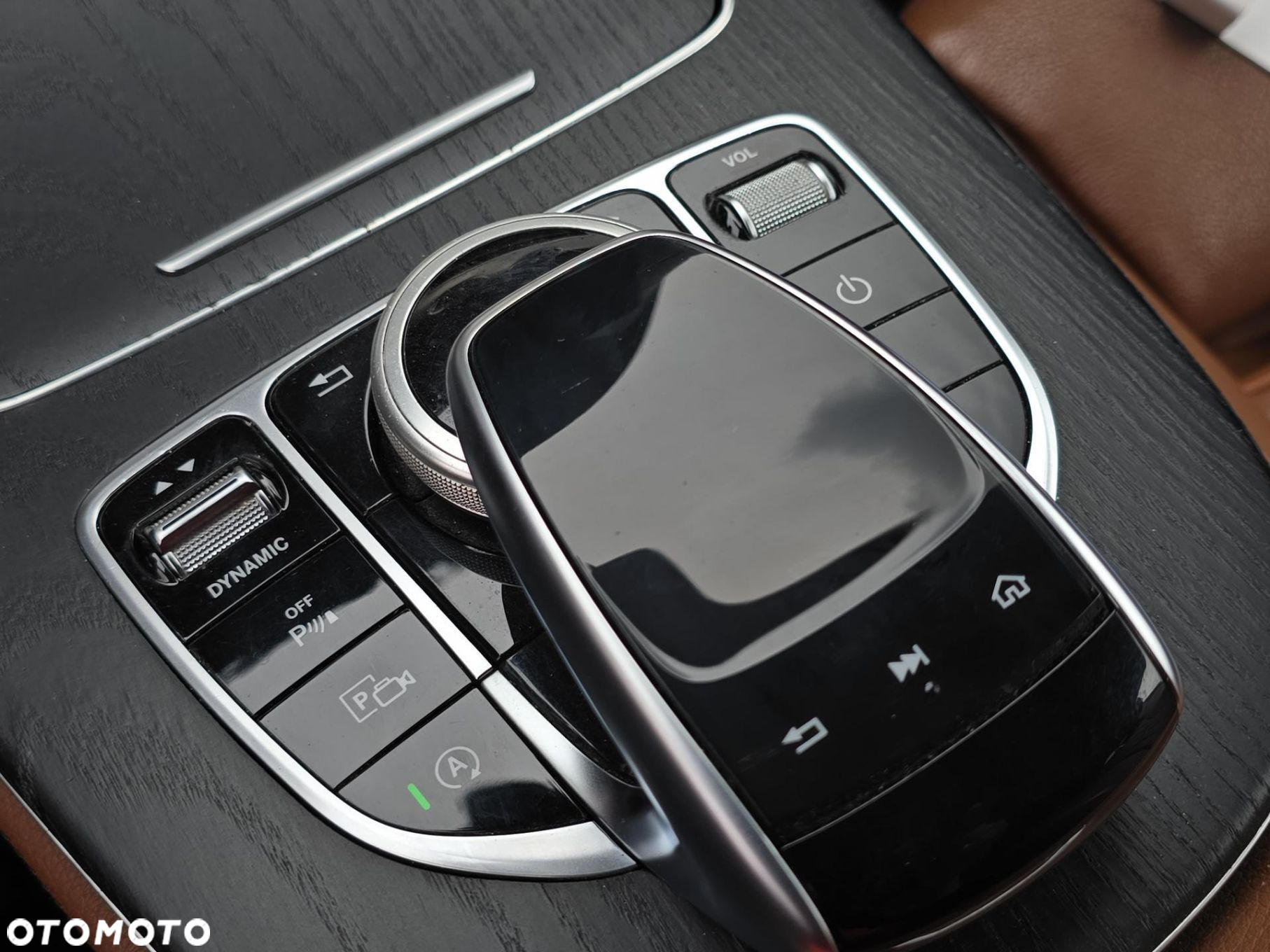 Mercedes-Benz Klasa E 220 d Coupe 4-Matic 9G-TRONIC - 18
