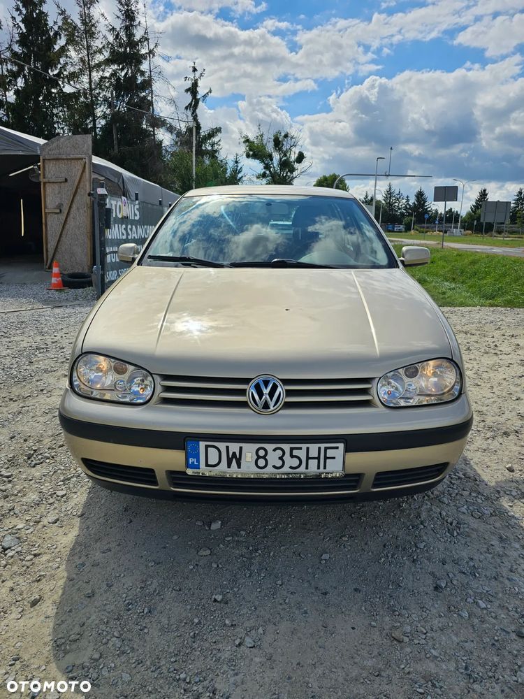 Volkswagen Golf - 5