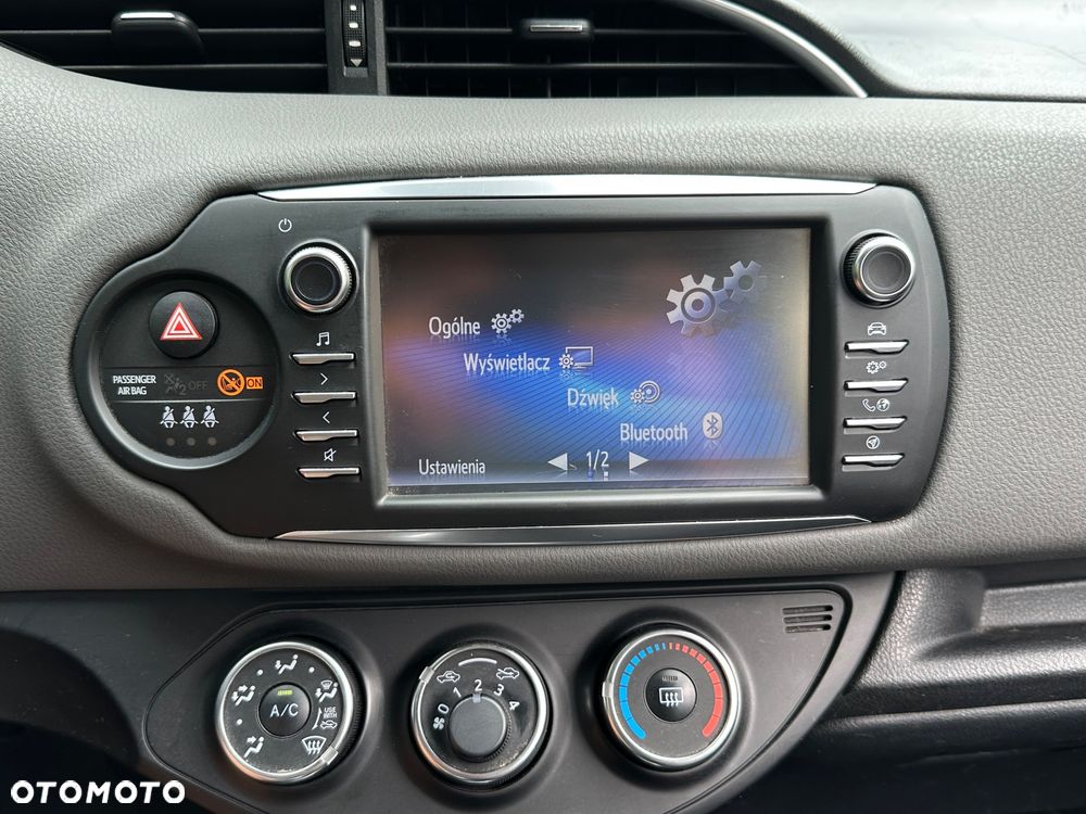 Toyota Yaris 1.5 Premium - 14