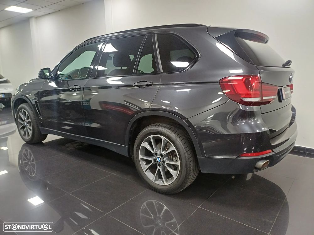 BMW X5 25 d sDrive Comfort 7L - 7