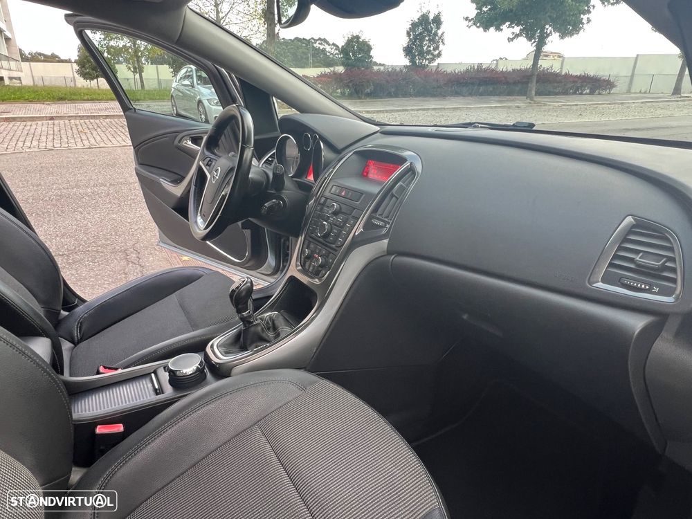 Opel Astra 1.7 CDTi Cosmo - 9
