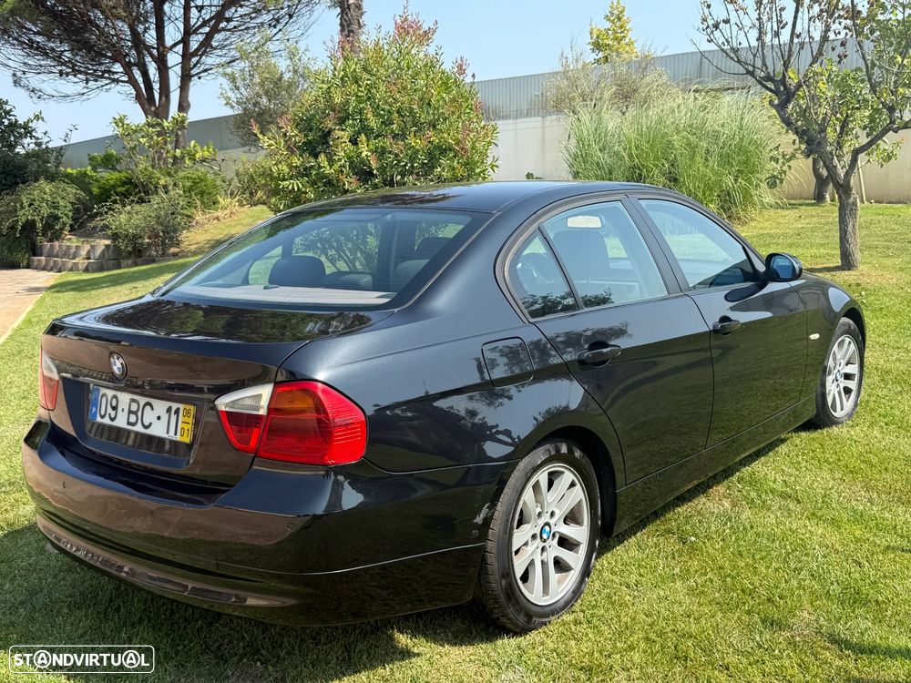 BMW 320 - 4
