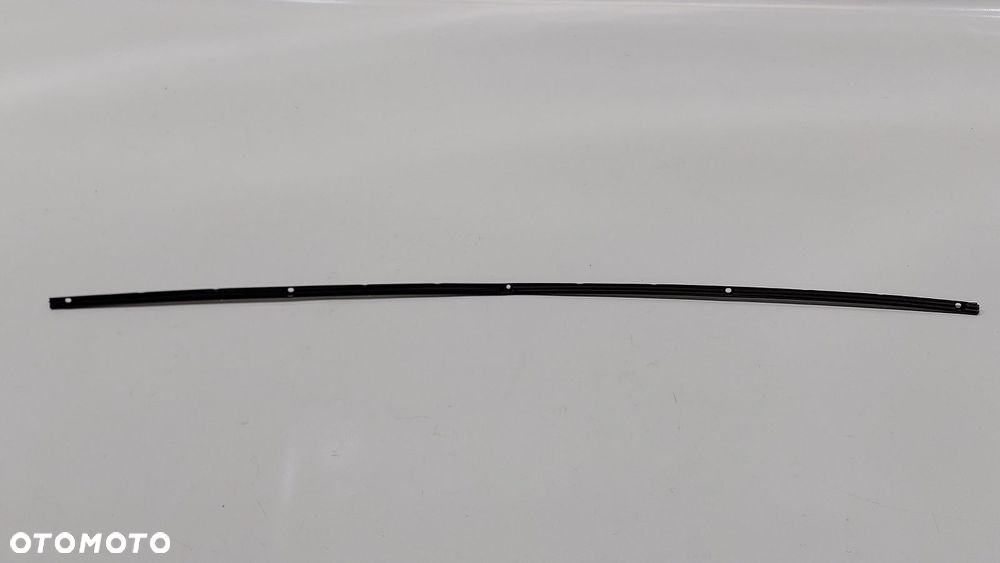 listwa mocująca szyby przód prawy vw touran i 1t0854542c