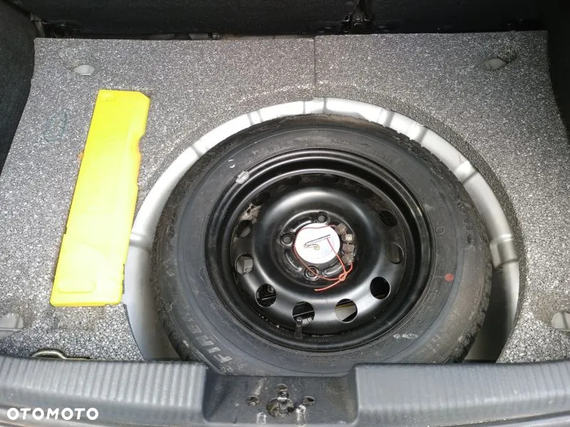 Ford Focus 1.6 Ambiente - 8