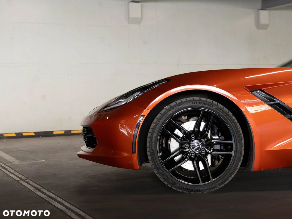 Chevrolet Corvette - 9