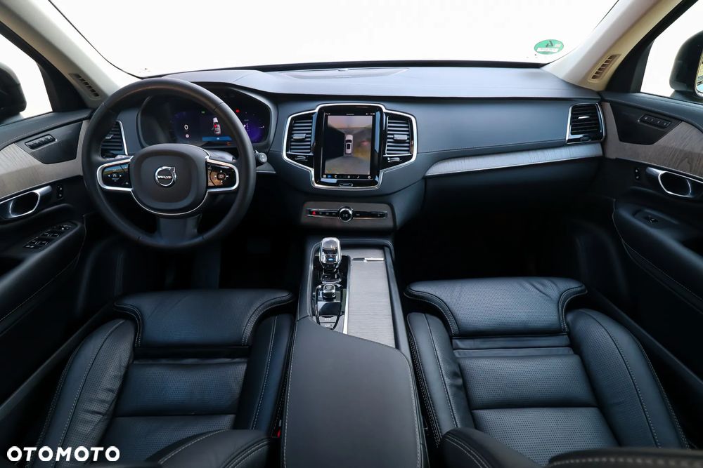 Volvo XC 90 T8 AWD Plug-In Hybrid Plus Dark 7os - 19