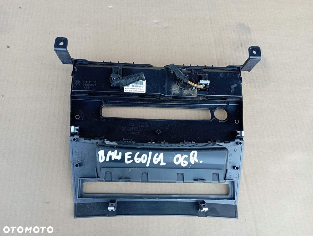 BMW E61 PANEL NAWIEWU 6956825 - 2
