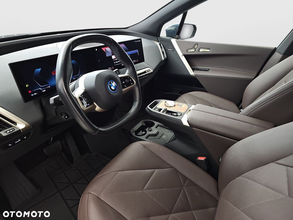 BMW iX xDrive40 76.6kWh - 10