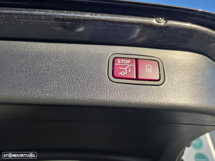 Mercedes-Benz C 300 e AMG Line - 47