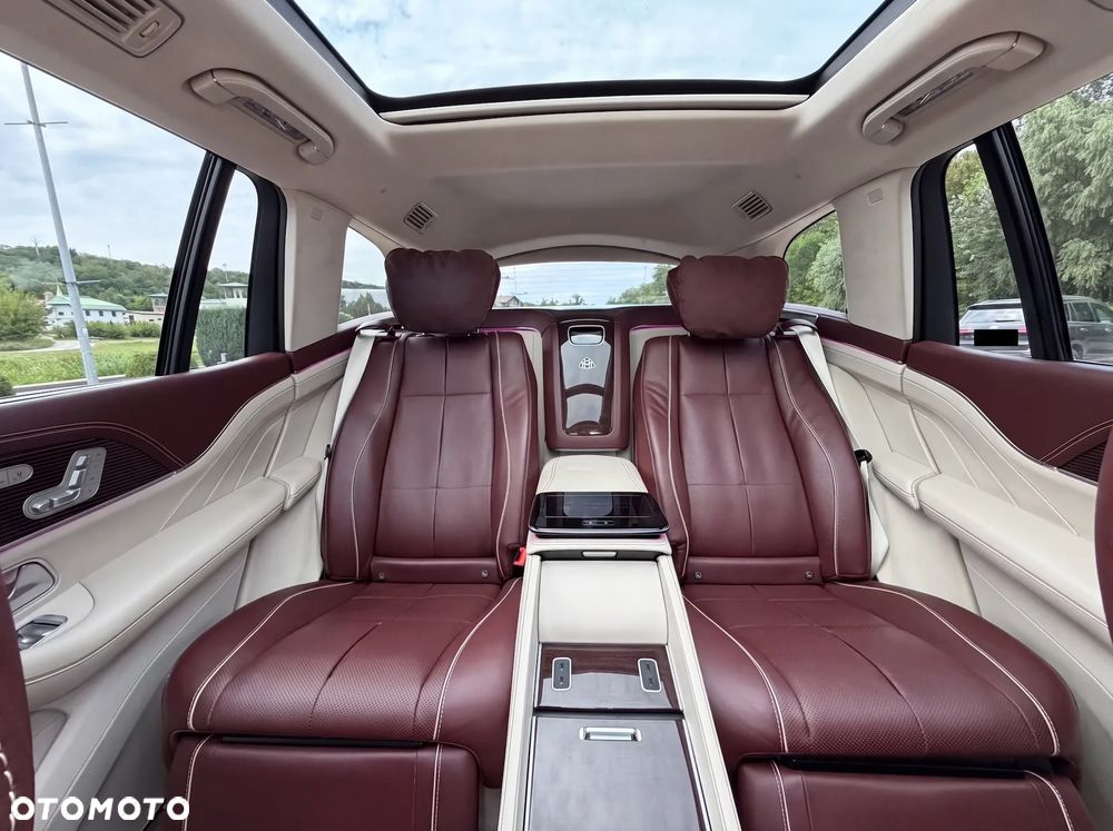 Mercedes-Benz GLS Maybach 600 4-Matic - 24
