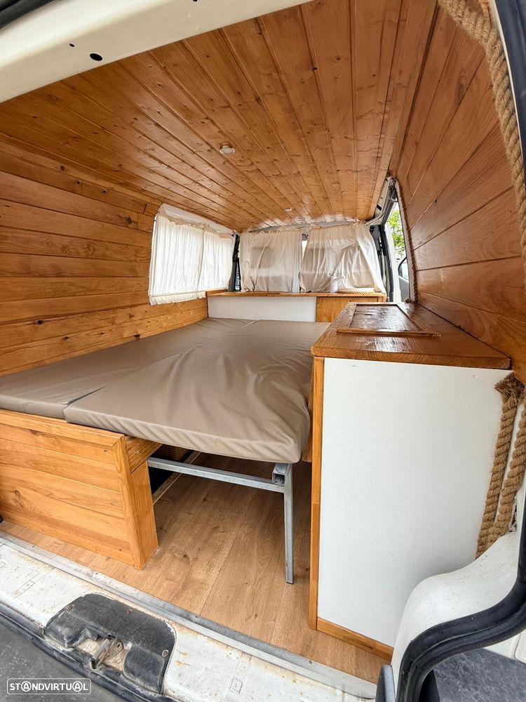 VW Transporter - 18