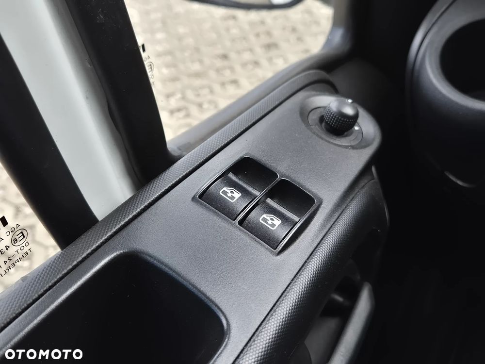 Iveco Daily 35S16 L4H2 brygadówka 7os., MAXI blaszak, klimatyzacja, tempomat - 10