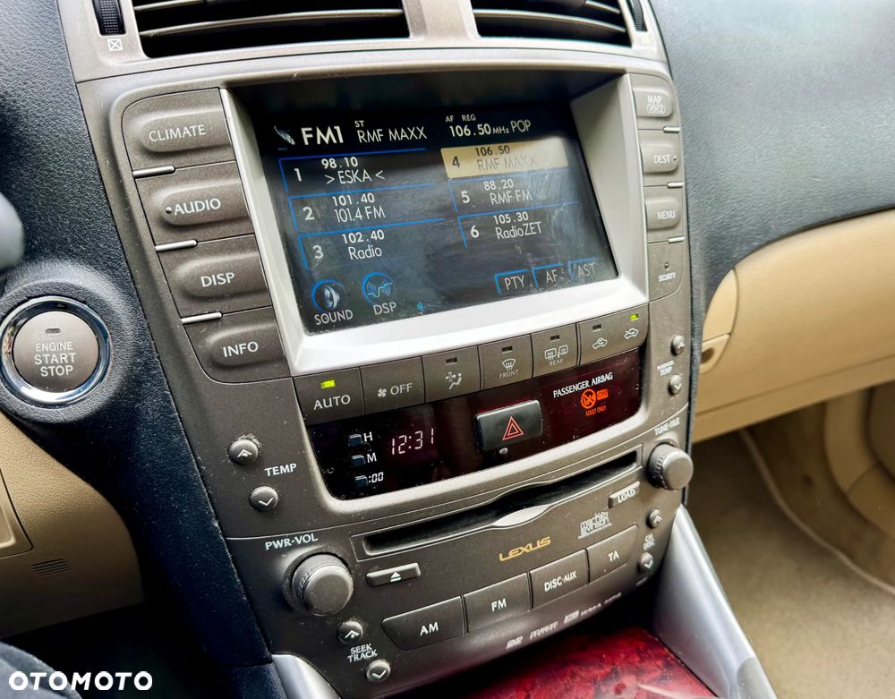Lexus IS 220 D Prestige - 13