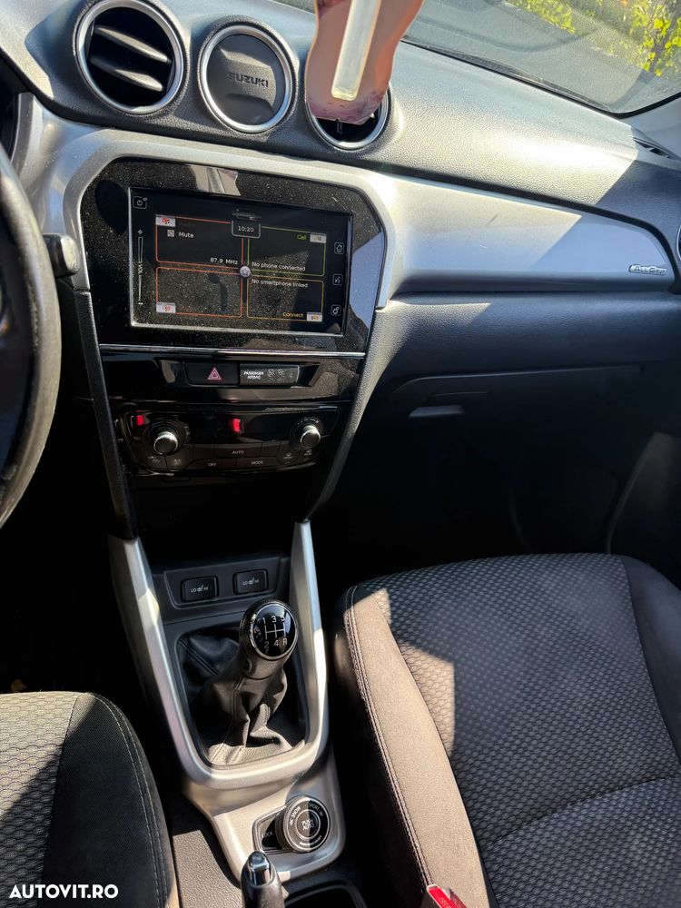 Suzuki Vitara 1.6 4X4 Luxus - 10
