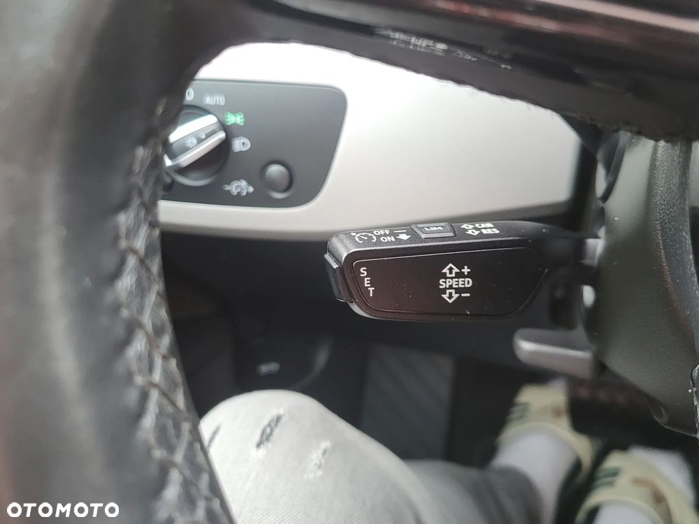 Audi A4 Limousine 35 TFSI mHEV Advanced S tronic - 23