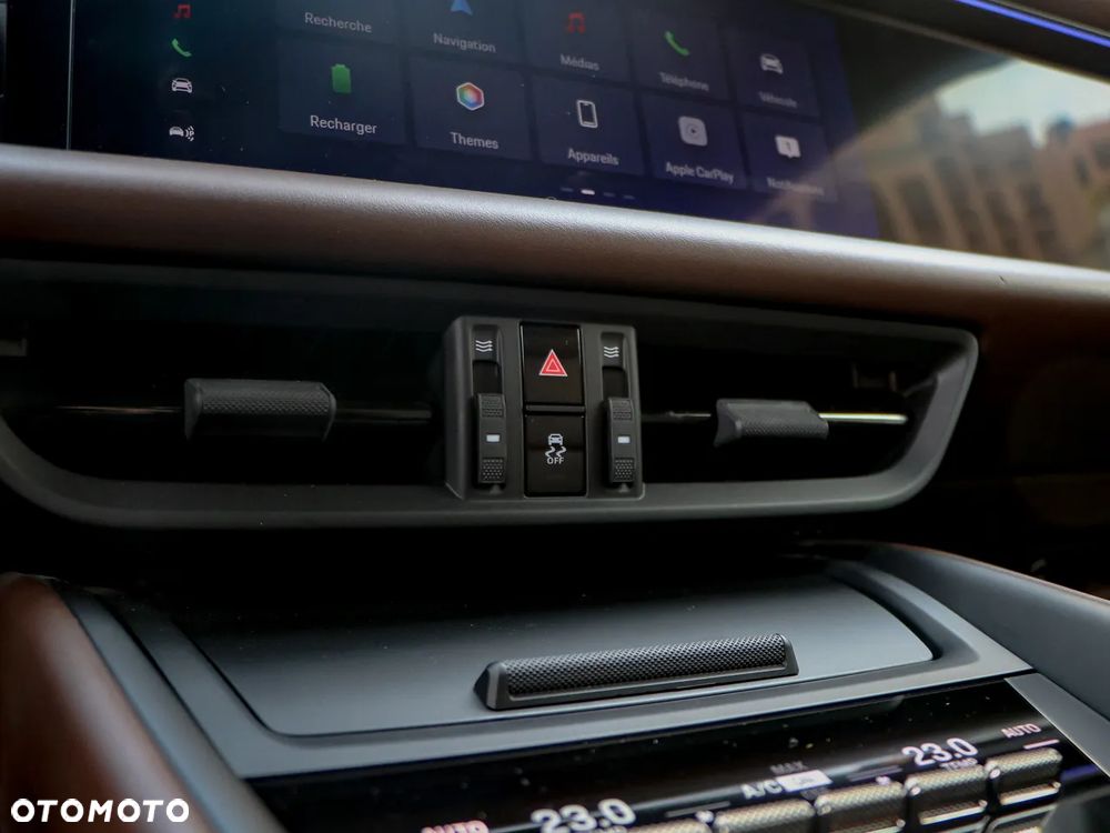 Porsche Macan - 31