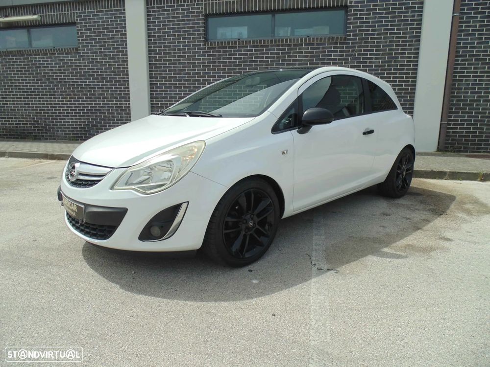 Opel Corsa 1.2 Black Edition 129g - 1