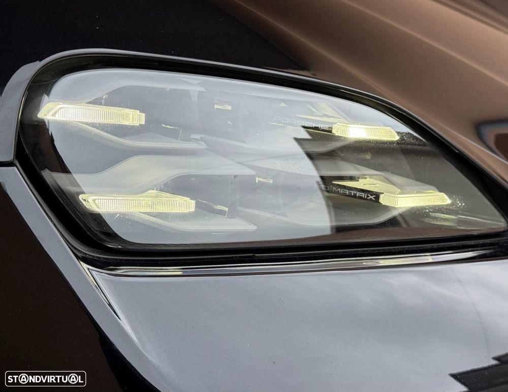 Porsche Taycan Bateria Performance Plus - 24